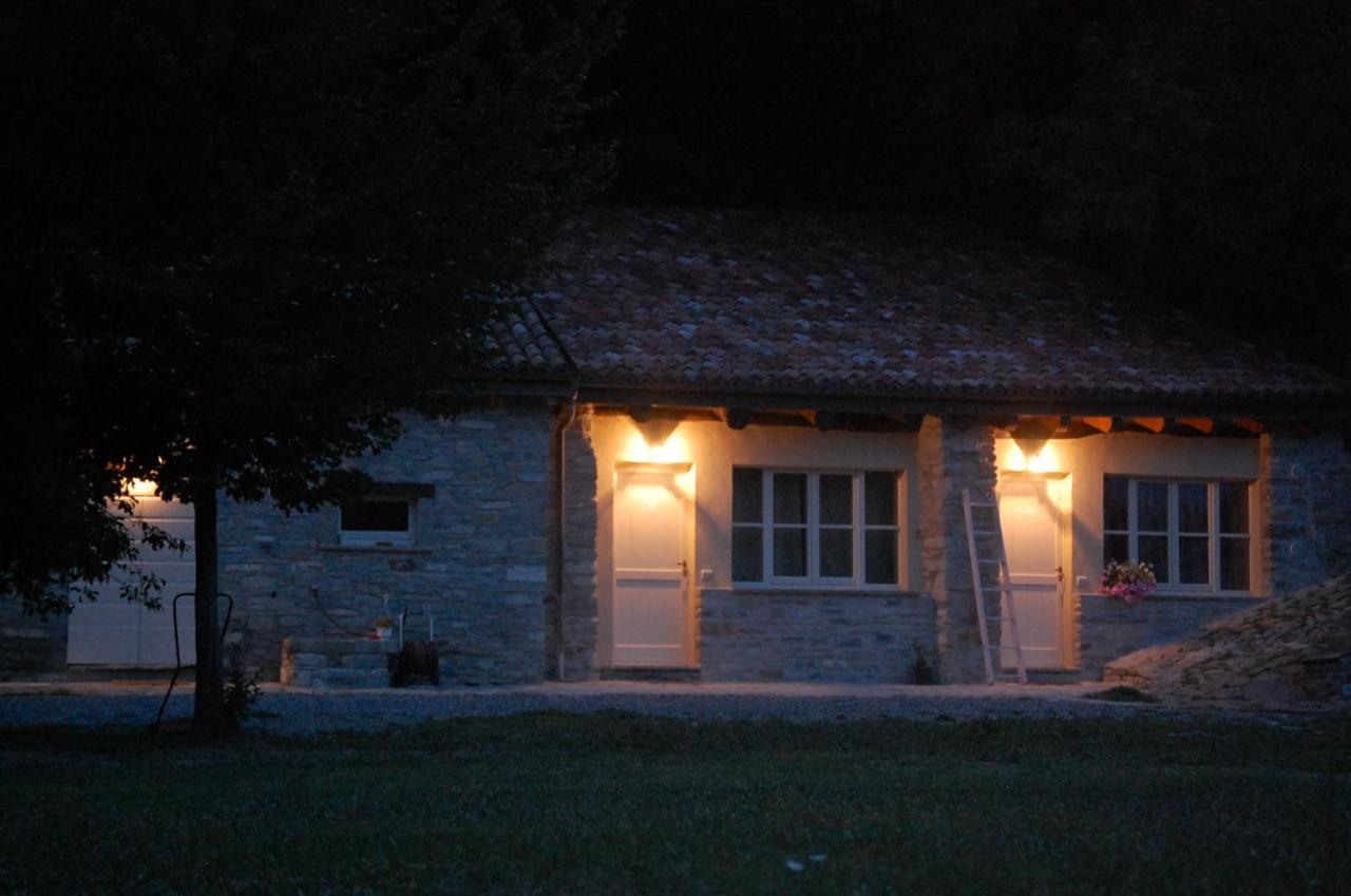 Country-Chic B&B "Il Pozzo E La Macina" Bardi Bagian luar foto