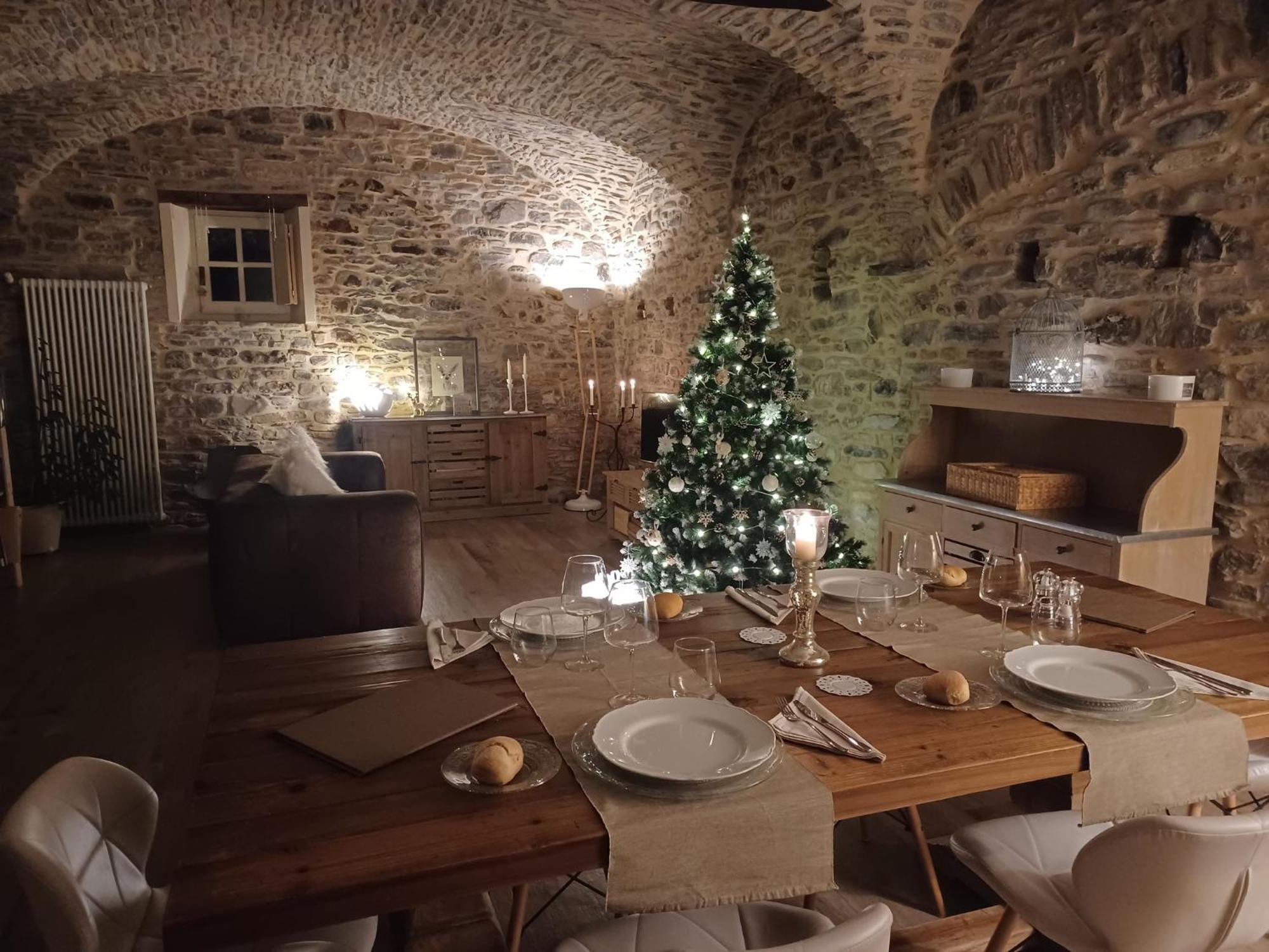 Country-Chic B&B "Il Pozzo E La Macina" Bardi Bagian luar foto